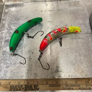 T55 salmon fish lure Colorful Fishing Lures Set